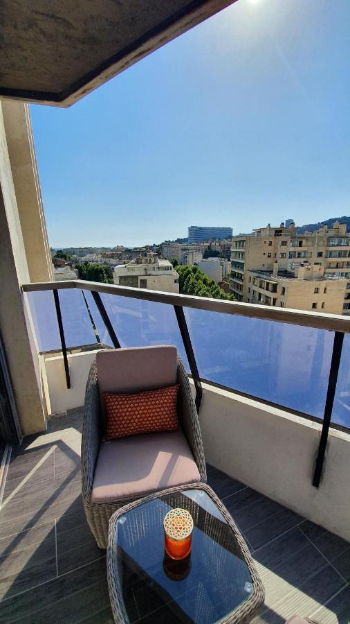 Apartment T1 Prado Chanot