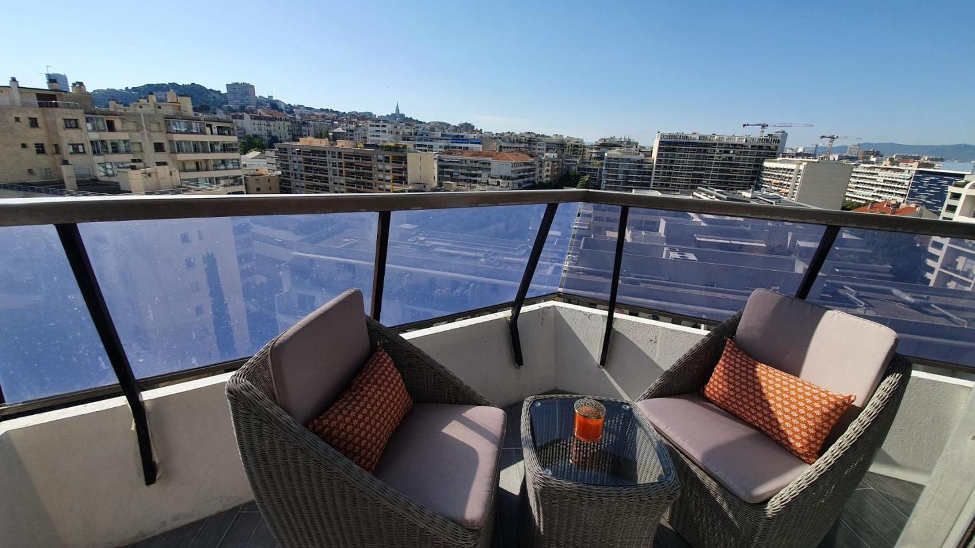 Apartment T1 Prado Chanot